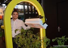 Sunny Smit of Agrolux / Gavita tells us about Dual Channel: dimmable (red, white, blue) and controllable (far red). It allows you to save energy at the moment you don't need far-red. It was launched recently and is now in full production.  